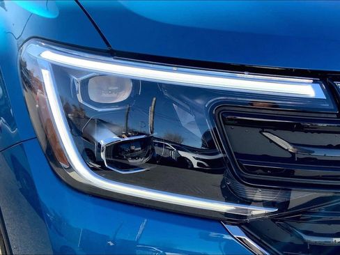 New 2025 Volkswagen Atlas Cross Sport SEL Premium R-Line image 32