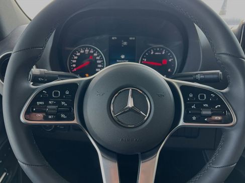 Used 2024 Mercedes-Benz Sprinter 2500 image 23