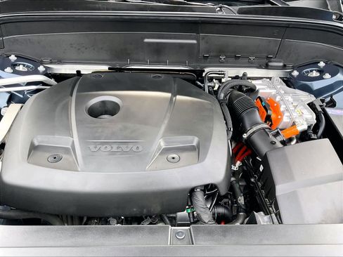 Used 2023 Volvo XC90 T8 Ultimate w/ Protection Package Premier image 13