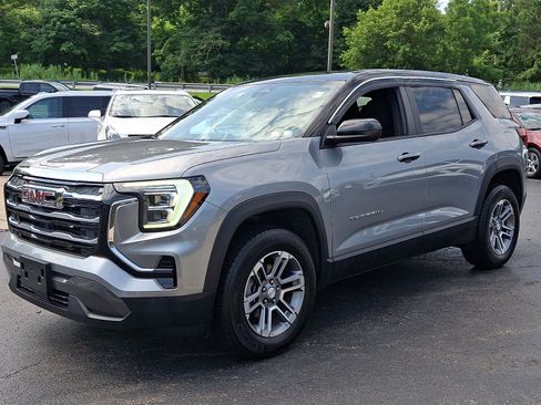 Used 2025 GMC Terrain Elevation AWD/4WD image 3