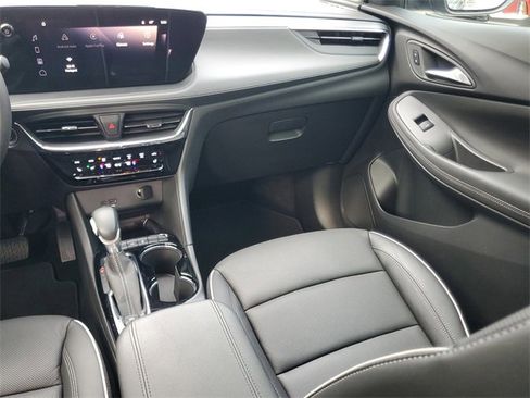 Certified 2025 Buick Encore GX Avenir image 13