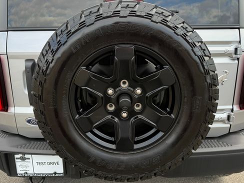 Used 2024 Ford Bronco Black Diamond image 52