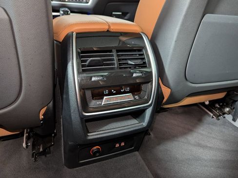 Certified 2022 BMW X7 xDrive40i w/ Premium Package image 48