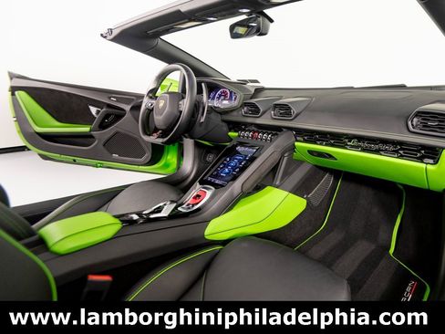 Used 2021 Lamborghini Huracan EVO image 30