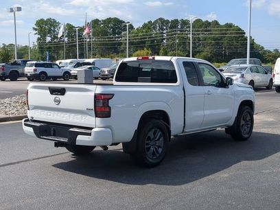 Used 2025 Nissan Frontier SV w/ SV Convenience Package