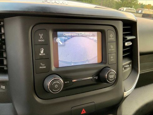 Used 2019 RAM 1500 Big Horn image 26