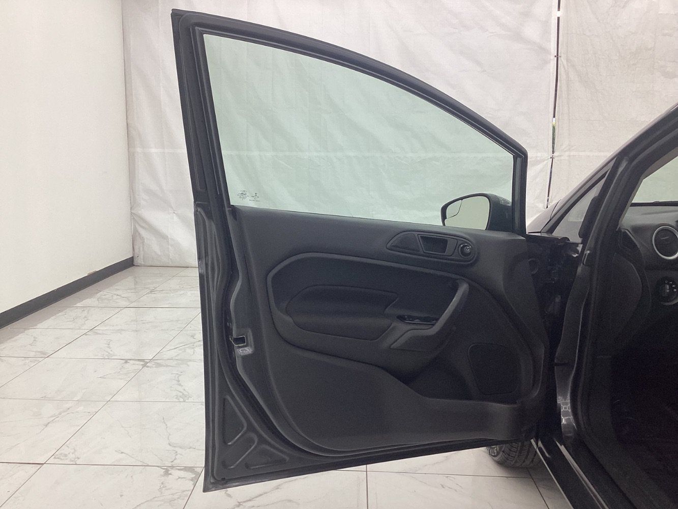 Used 2019 Ford Fiesta SE FWD image 18