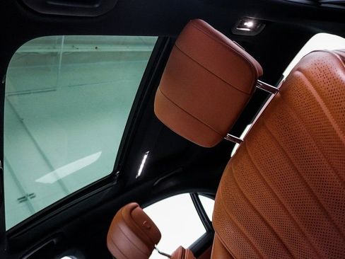 Used 2022 Mercedes-Benz S 500 4MATIC image 7