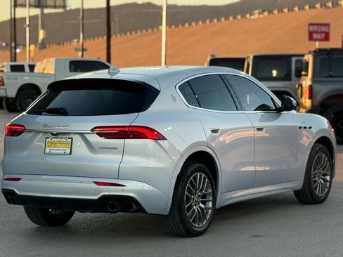 Used 2023 Maserati Grecale GT image 7