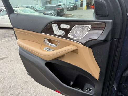 Used 2024 Mercedes-Benz GLS 450 4MATIC image 22