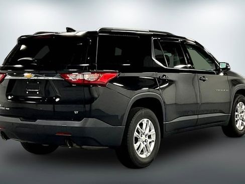 Used 2020 Chevrolet Traverse LT w/ Driver Confidence II Package image 7