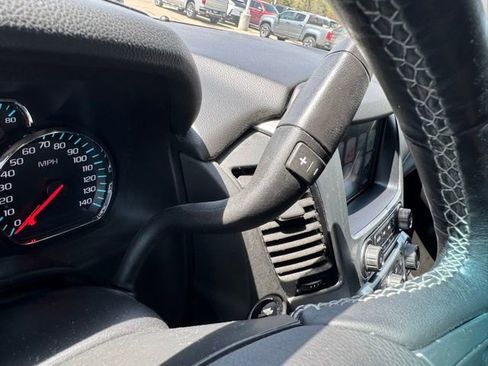 Used 2019 Chevrolet Suburban Premier AWD/4WD image 29