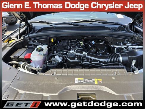 Certified 2025 Jeep Grand Cherokee Altitude AWD/4WD image 16
