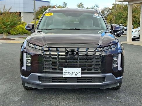 Used 2024 Hyundai Palisade SEL image 2