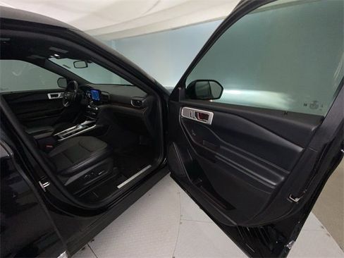 Used 2020 Ford Explorer Limited w/ Class III Trailer Tow Package image 26