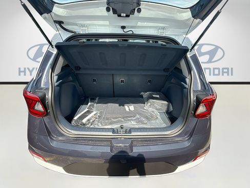 New 2026 Hyundai Venue SEL FWD image 18