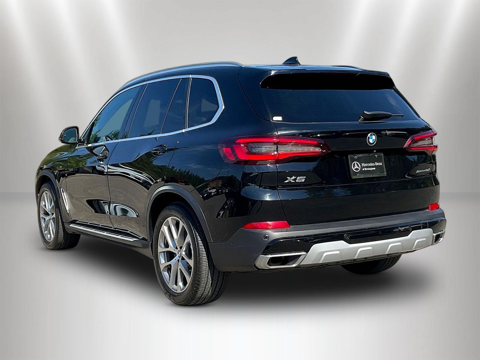 Used 2022 BMW X5 xDrive40i w/ Premium Package AWD/4WD image 5