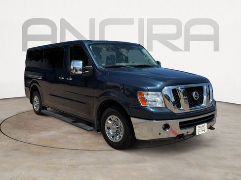 Used 2021 Nissan NV 3500 SL RWD image 4