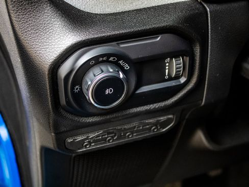 Used 2024 Jeep Wrangler Willys image 47