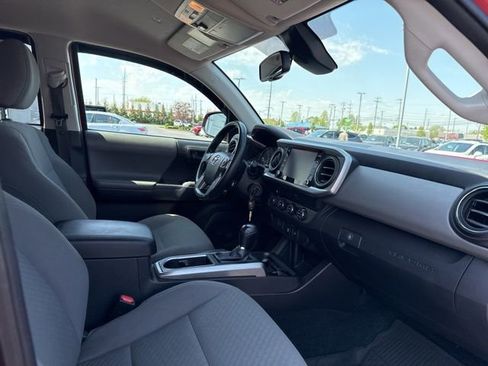 Used 2020 Toyota Tacoma SR5 image 27