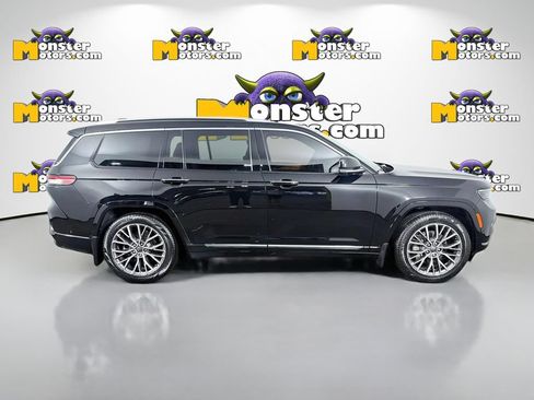 Used 2023 Jeep Grand Cherokee L Summit AWD/4WD image 4