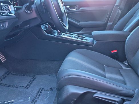 Used 2025 Honda Civic Sport image 18