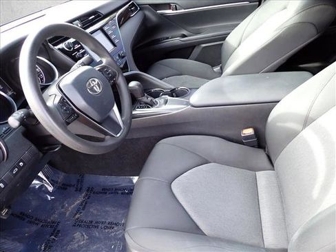 Used 2018 Toyota Camry LE image 8