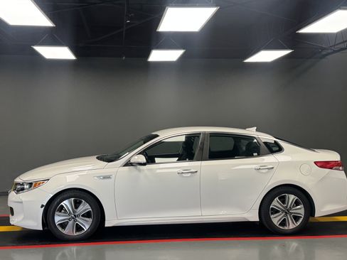 Used 2017 Kia Optima EX FWD image 3