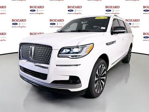 Certified 2024 Lincoln Navigator L Reserve AWD/4WD image 4