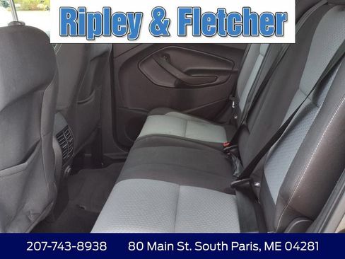 Used 2017 Ford Escape SE AWD/4WD image 15