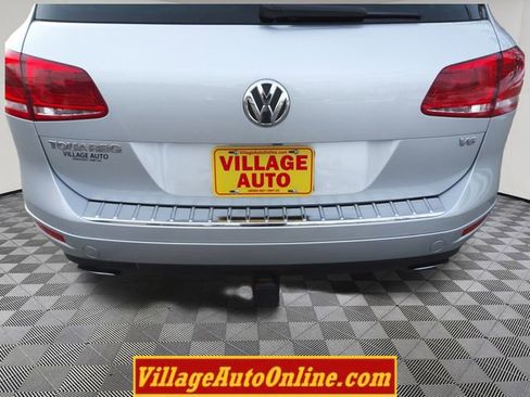 Used 2014 Volkswagen Touareg VR6 image 13