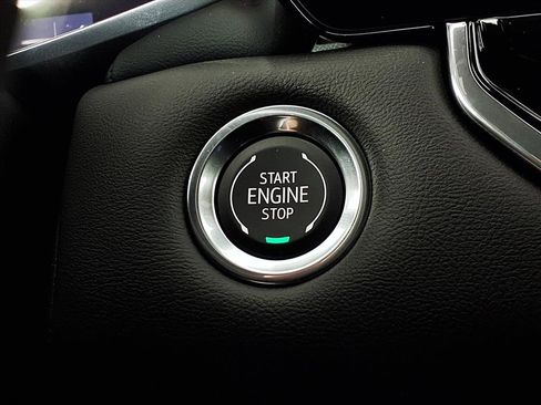 New 2026 GMC Canyon Elevation w/ Convenience Package image 7