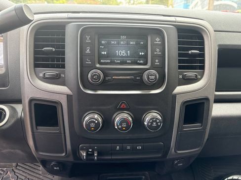 Used 2015 RAM 3500 Tradesman w/ Chrome Appearance Group AWD/4WD image 19