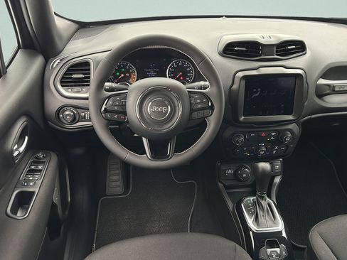 Used 2021 Jeep Renegade Latitude AWD/4WD image 11