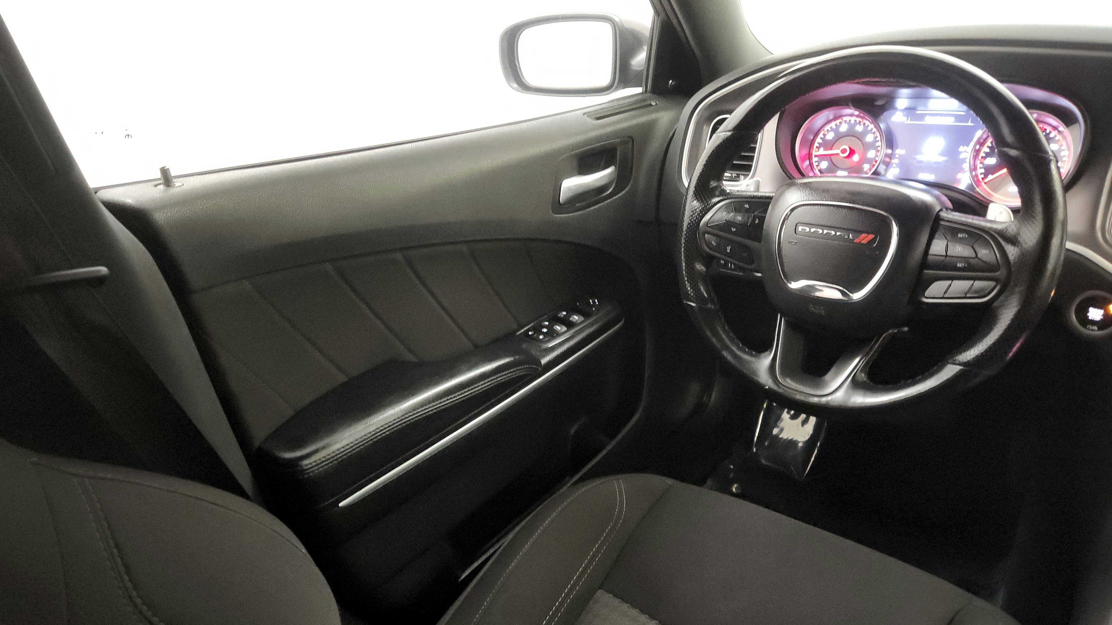 Used 2021 Dodge Charger SXT w/ Driver Convenience Group AWD/4WD image 49