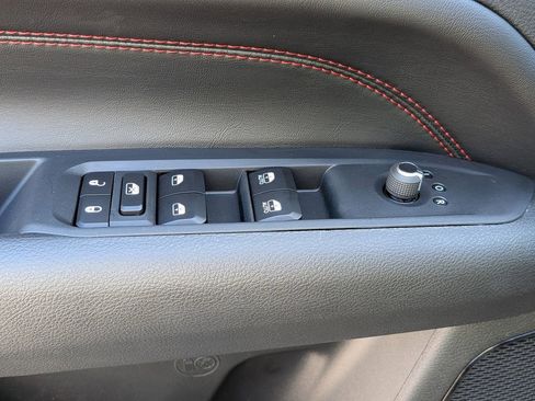 New 2026 Jeep Compass Trailhawk w/ Trailer Tow Group AWD/4WD image 26