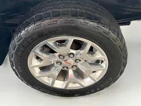 Used 2016 GMC Sierra 1500 SLT w/ SLT Premium Package AWD/4WD image 29