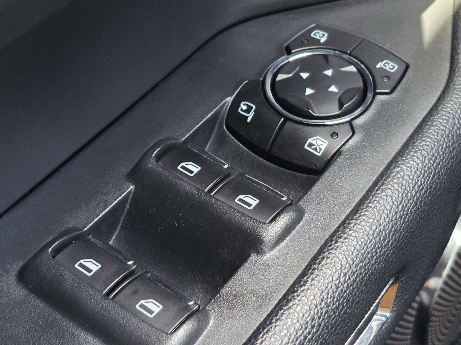 Used 2023 Ford Expedition Limited RWD image 33