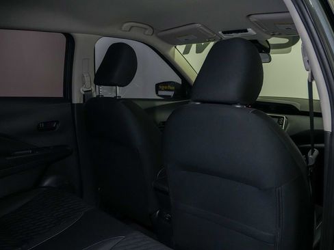 Used 2021 Nissan Kicks S FWD image 21