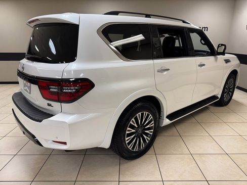 Used 2024 Nissan Armada SL w/ Midnight Edition Package image 6