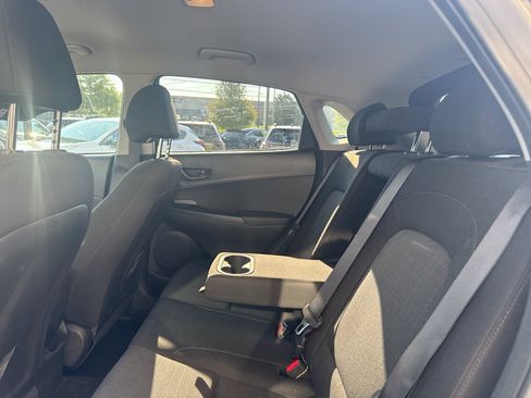 Used 2023 Hyundai Kona SEL AWD/4WD image 10