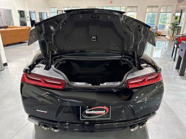 Used 2018 Chevrolet Camaro ZL1 RWD image 8