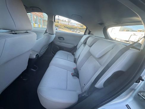 Used 2016 Honda HR-V LX image 21