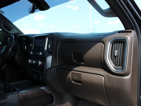 Used 2020 GMC Sierra 2500 Denali w/ Denali Ultimate Package AWD/4WD image 29