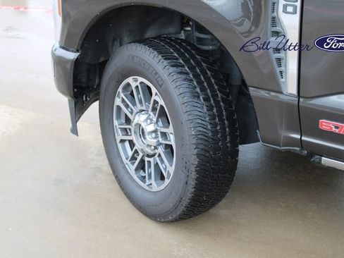 Certified 2024 Ford F250 Limited w/ FX4 Off-Road Package AWD/4WD image 8