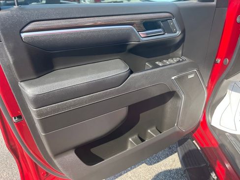 Used 2025 Chevrolet Silverado 1500 RST image 18