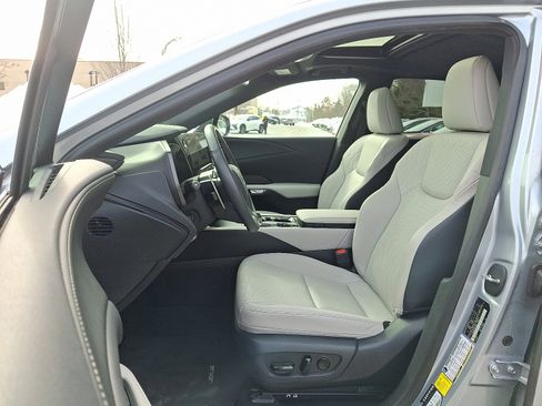 Certified 2024 Lexus RX 350 Premium w/ Accessory Package (Z1) image 15