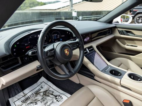 Certified 2023 Porsche Taycan image 4