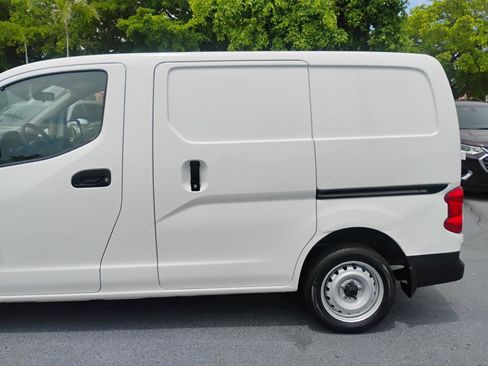 Used 2020 Nissan NV200 S w/ Back Door Glass Package FWD image 4