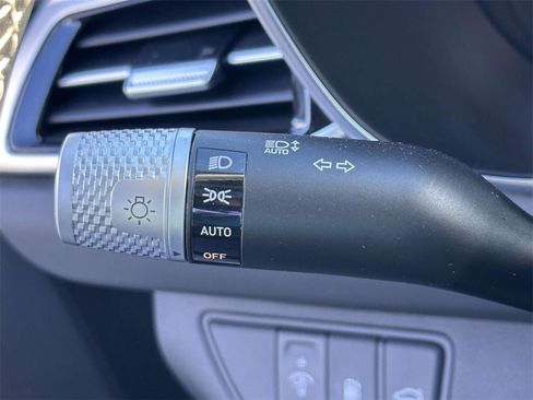 Used 2025 Genesis G70 3.3T Advanced image 35